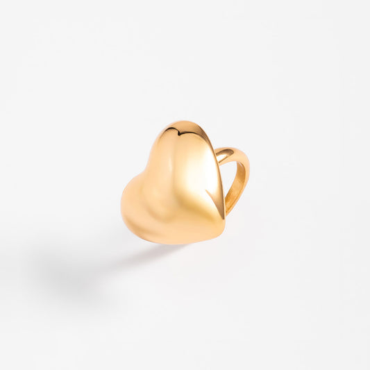 Anillo con diseño de corazón