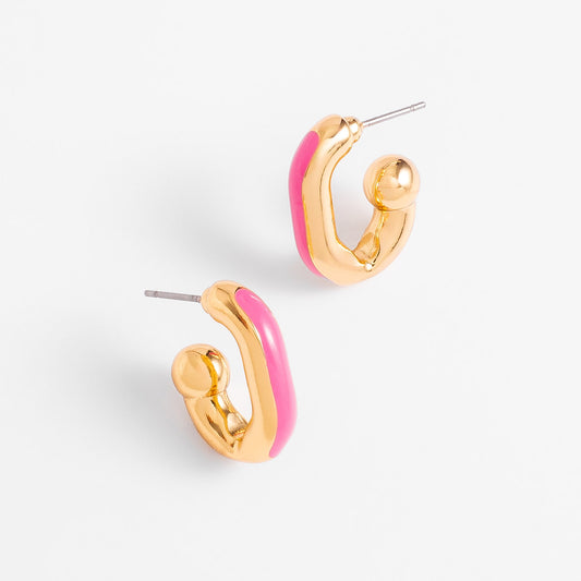 Aretes con esmalte rosa