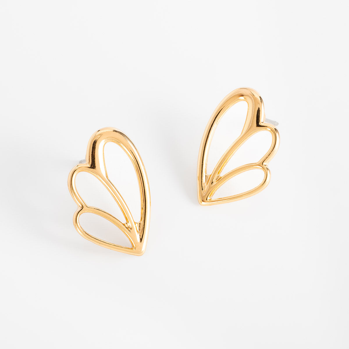 Aretes en baño de oro diseño inspiración alas modernas