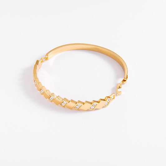 Brazalete con piedras en tono cristal