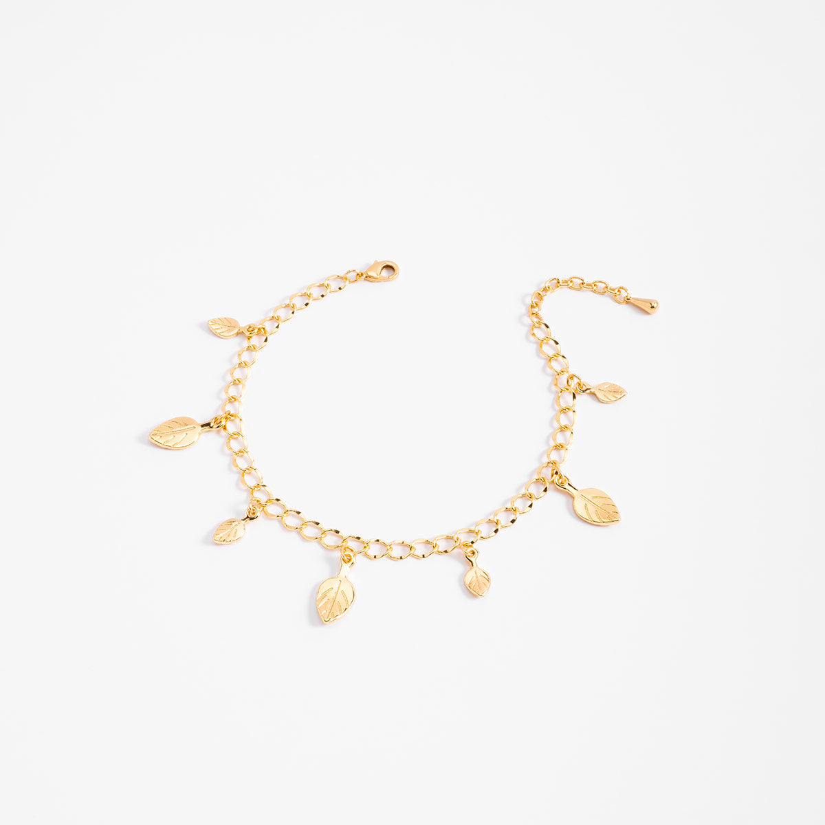 Tobillera con charms de hojas